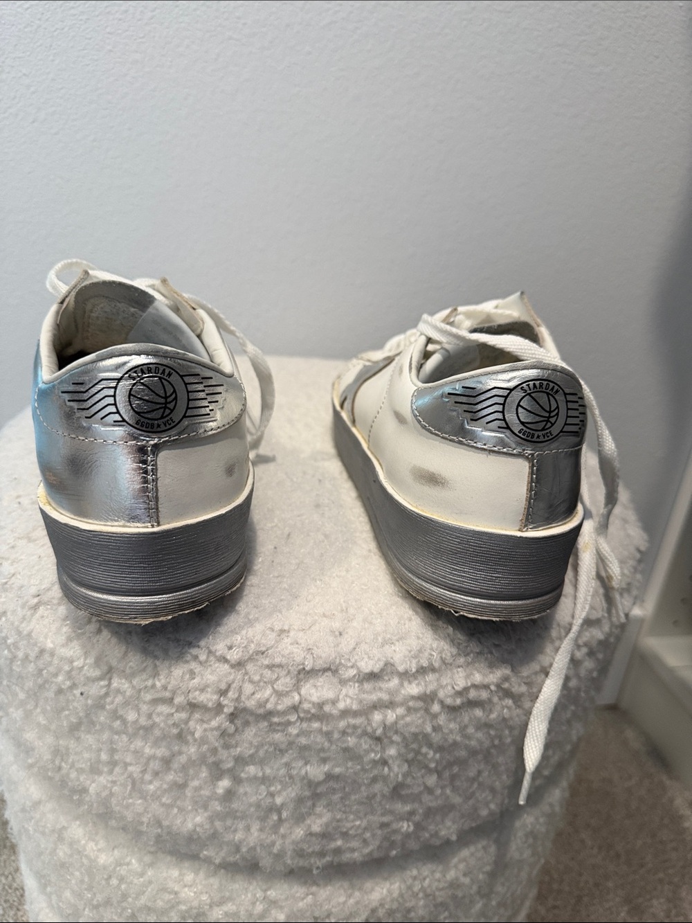 Golden Goose White Leather Sneakers with Silver Star - Picture 5 of 9